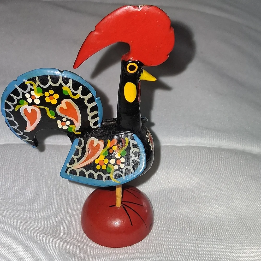 Wooden Rooster - Picture 1 of 8